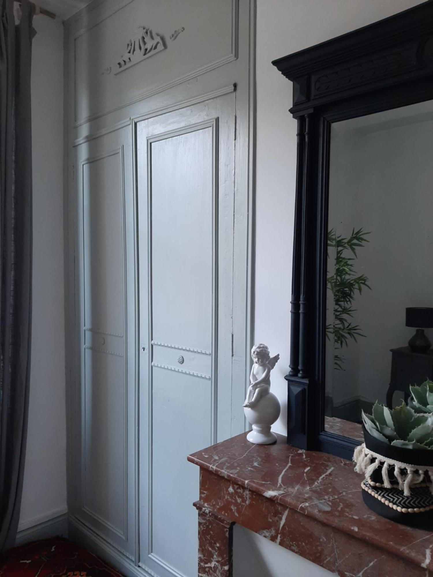 Et Au Pied Coule Une Riviere, Situation Et Vue Ideales オセール 部屋 写真